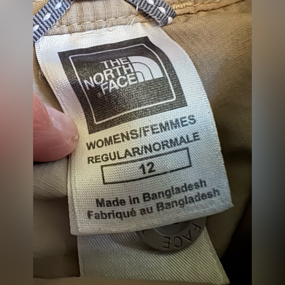 The North Face Women’s Hiking Pants – Size 12 (Regular) – Lightweight Tan - Picture 3 of 12
